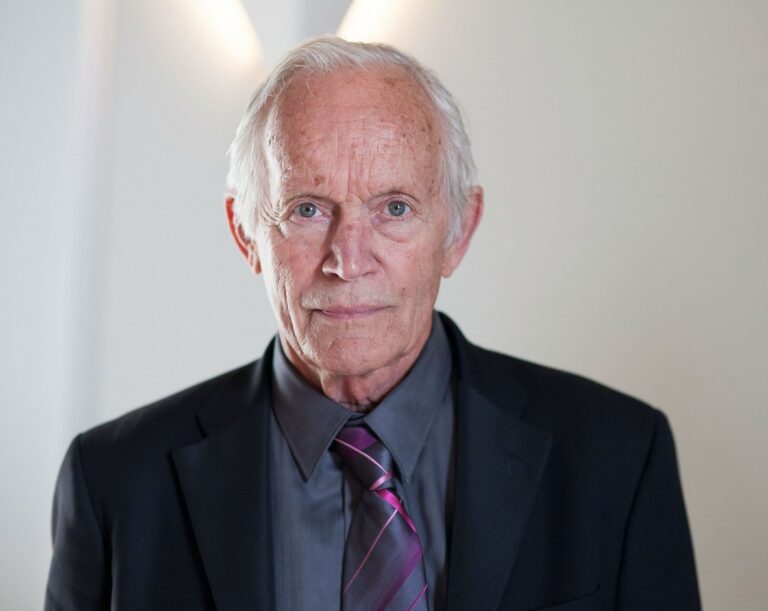 Lance Henriksen