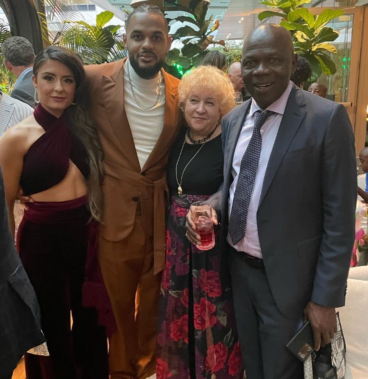 Akim Aliu With His Family And Girlfriend