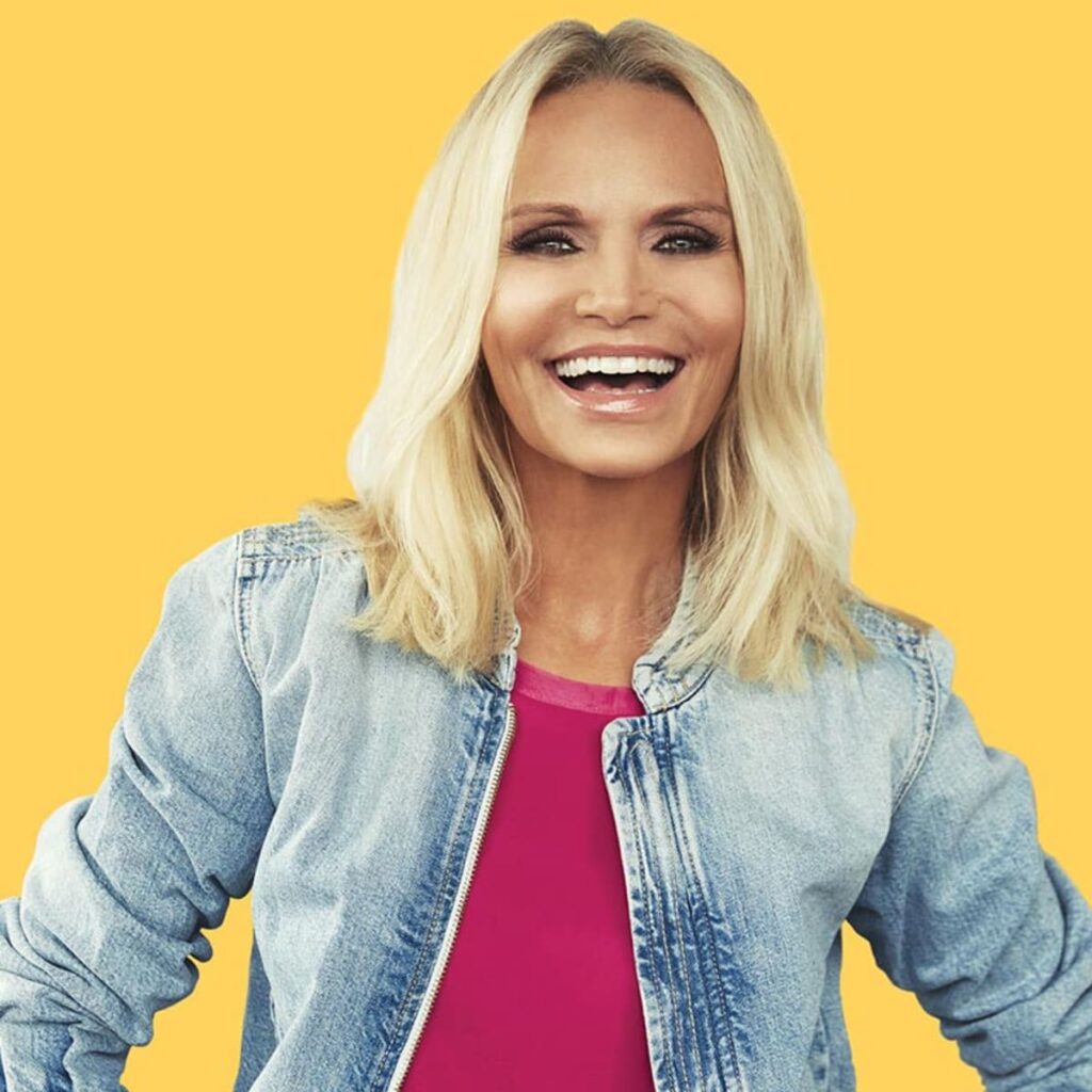 Who Is Kristin Chenoweth? American Actress & Singer's Age, Net Worth