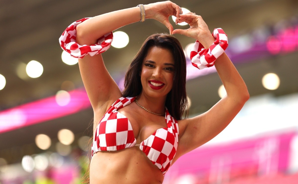Who Is Ivana Knoll Croatian Viral Model Meet Knolldoll On Instagram 5947