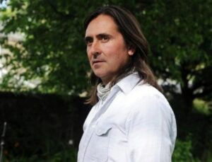 Neil Oliver 