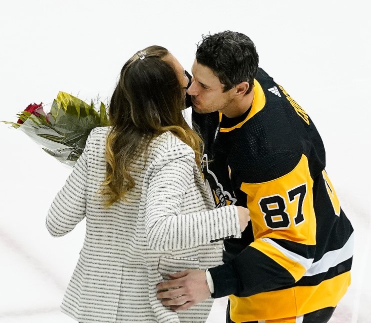 Who Is Kathy Leutner (Sidney Crosby Partner)? Relationship, Marital