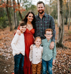 Chris Kirk with Tahnee Kirk along with three children Sawyer Kirk, Foster Kirk, and Wilder Kirk