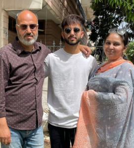 Mayank Markande with his Parents