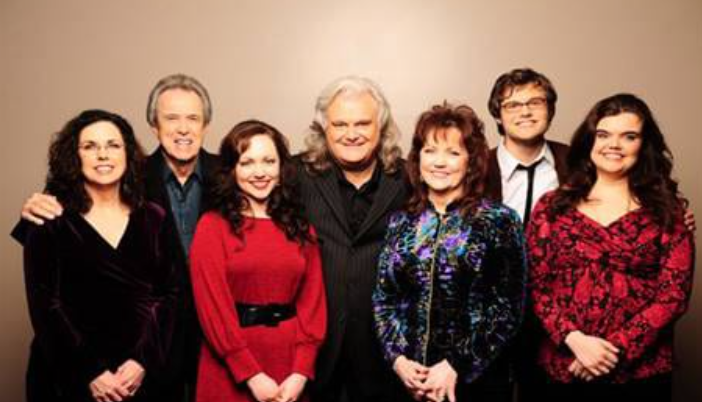 Molly Skaggs & Ricky Skaggs: Are They Related? Father-Daughter Age ...