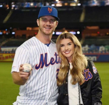 Who is Haley Alonso (Pete Alonso Wife)? Relationship History, Age ...