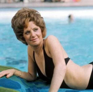 Barbara Knox 