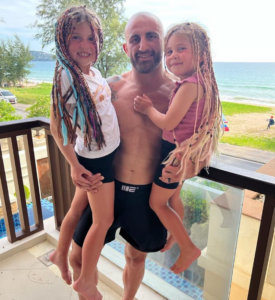 Alexander Volkanovski with his Children