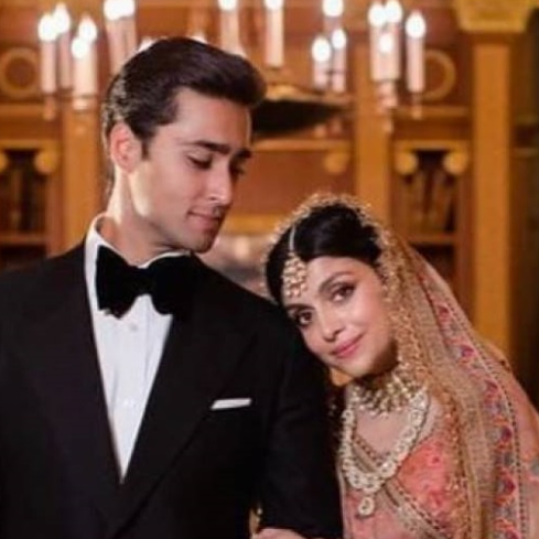 Ayesha Saif Khan with her husband Junaid Safdar