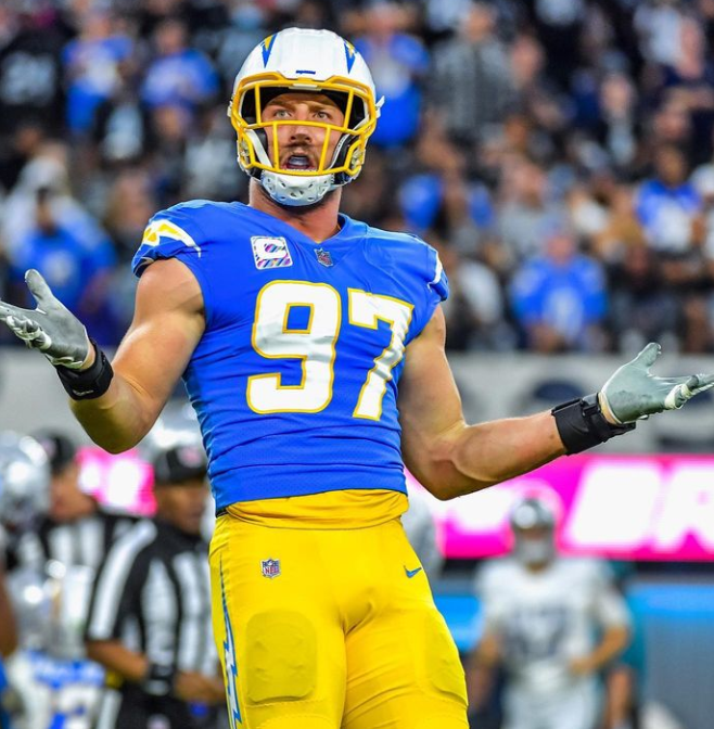 Joey Bosa: Ethnicity, Bosa Brothers Dominating NFL Career, Biography ...