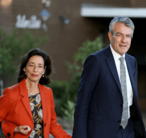 Mark Dreyfus and Deborah Chemke 