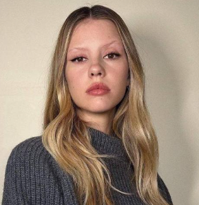 Mia Goth