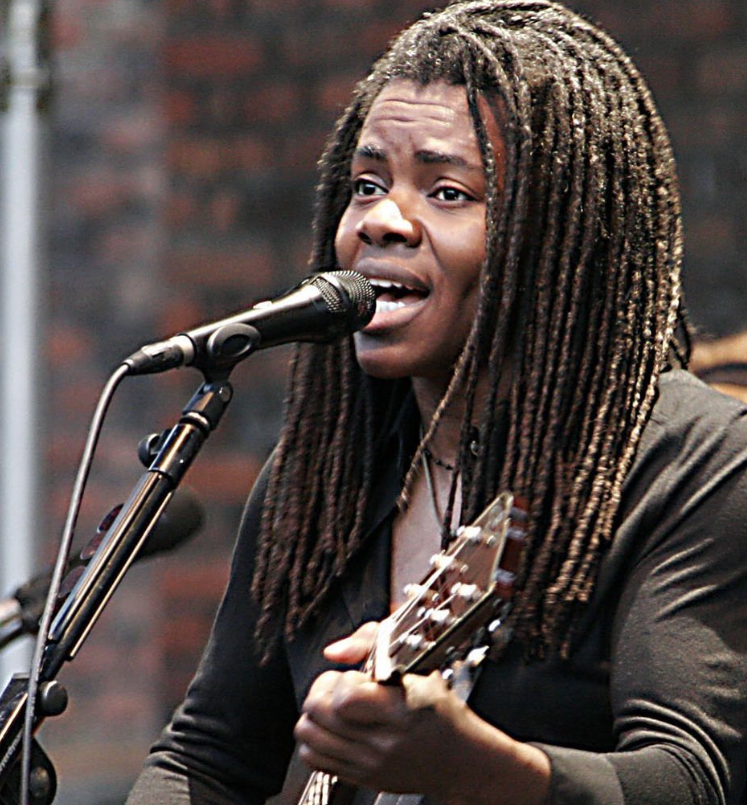 Tracy Chapman Sister: Aneta Chapman, Family Background And Life Partner ...