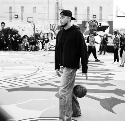 Timberwolves Fans Tease Devin Booker With Coordinated Crying-Photo ...