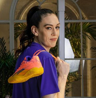 Breanna Stewart AKA Stewie: Bio, Wiki, Career, Relationship, Kids ...